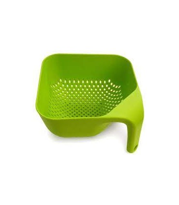 PASSOIRE CARREE AVEC POIGNEE VERTE